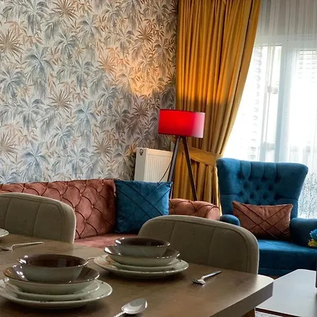 سياحية فندقية بمنطقة بشاك شهير بمجمع ميدكولية Apartament Stambuł